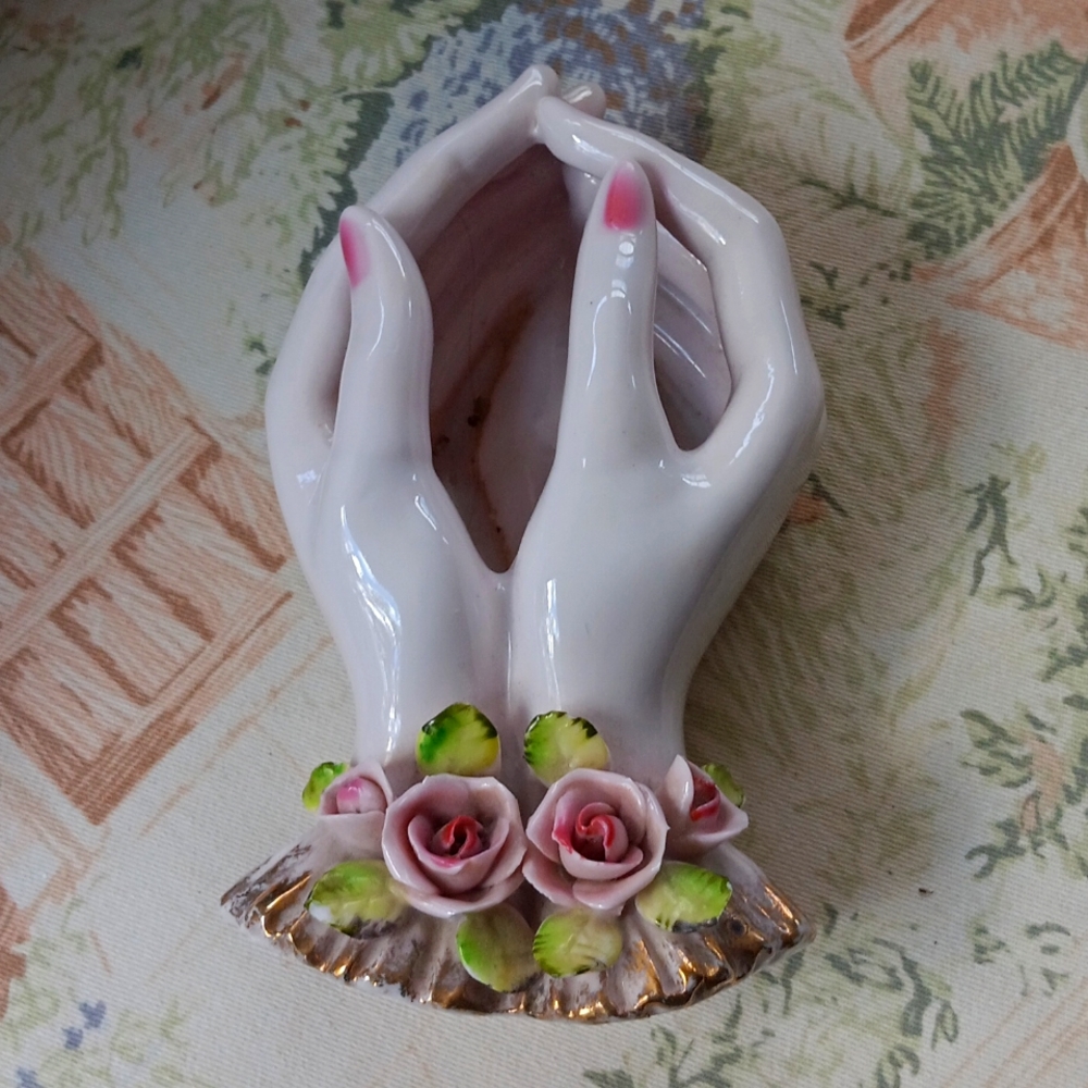 Lefton Lady's Hands Trinket dish, Vintage, Adorable , very good conditio…